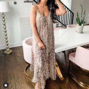 Boutique summer midi dress!